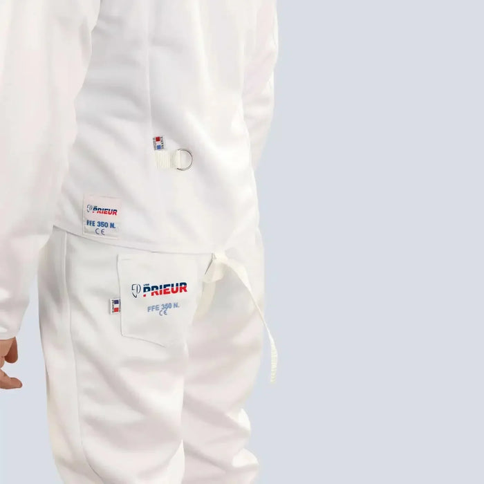 Choosing the Right Fencing Uniform: A Guide