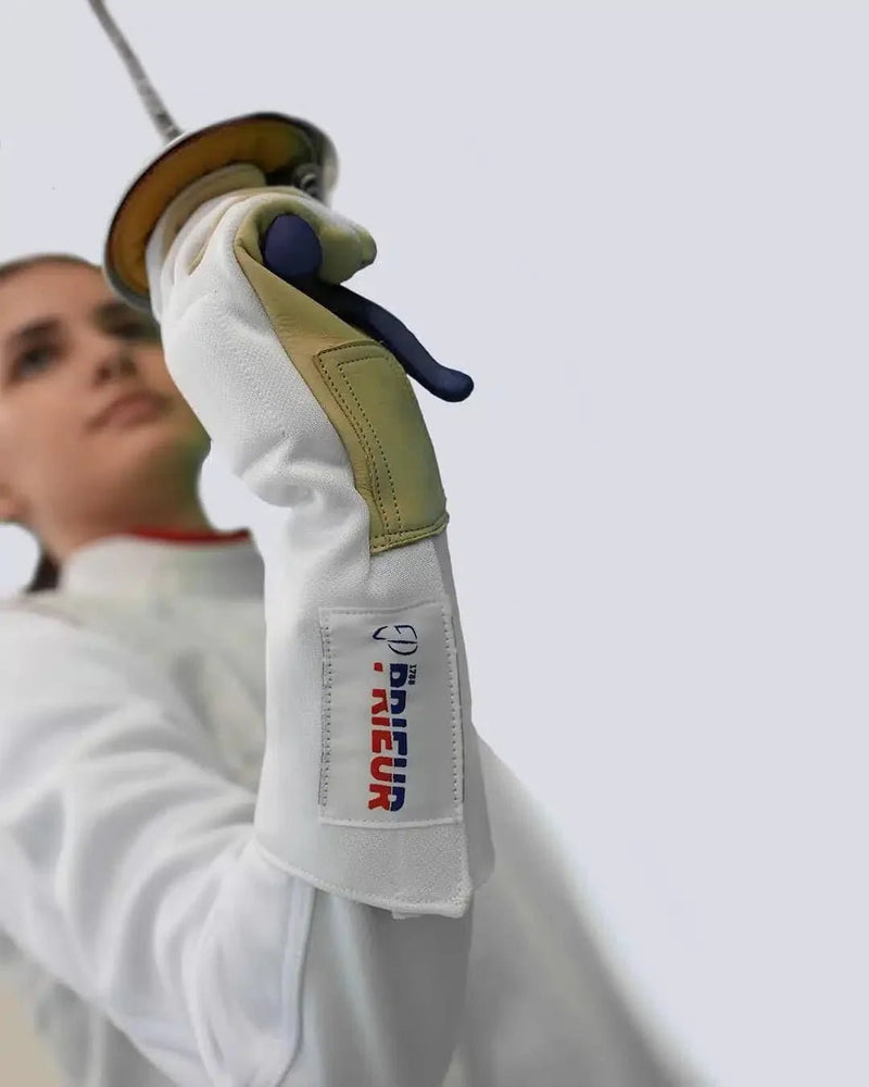 Fencing Glove Care & Storage: 6 Smart Ways to Extend Glove Lifespan Safely - Prieur USA