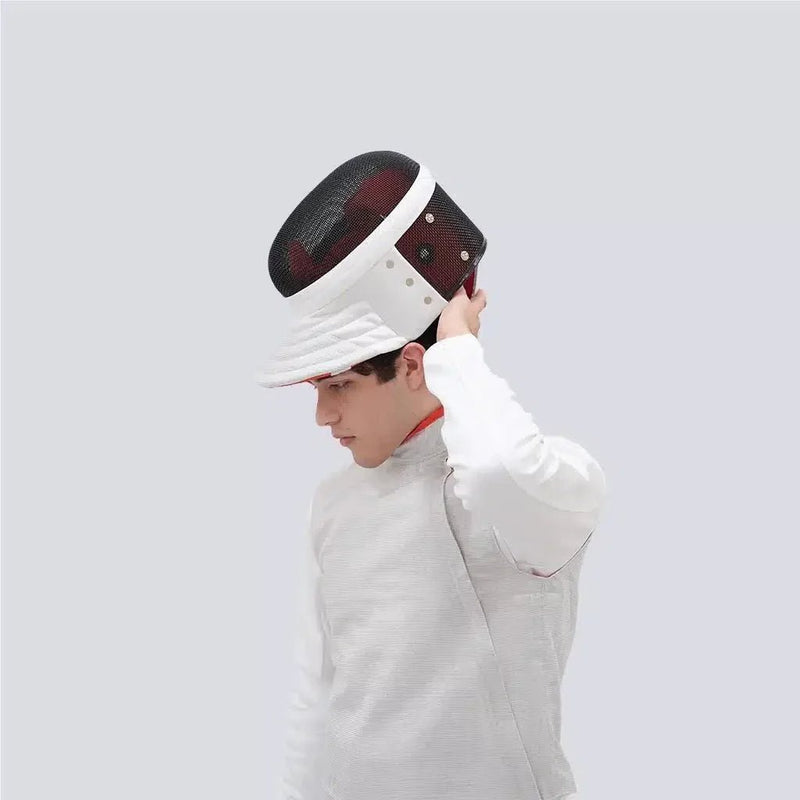 Fencing Mask Inspection: 7 Essential Safety Checks Before Every Season - Prieur USA